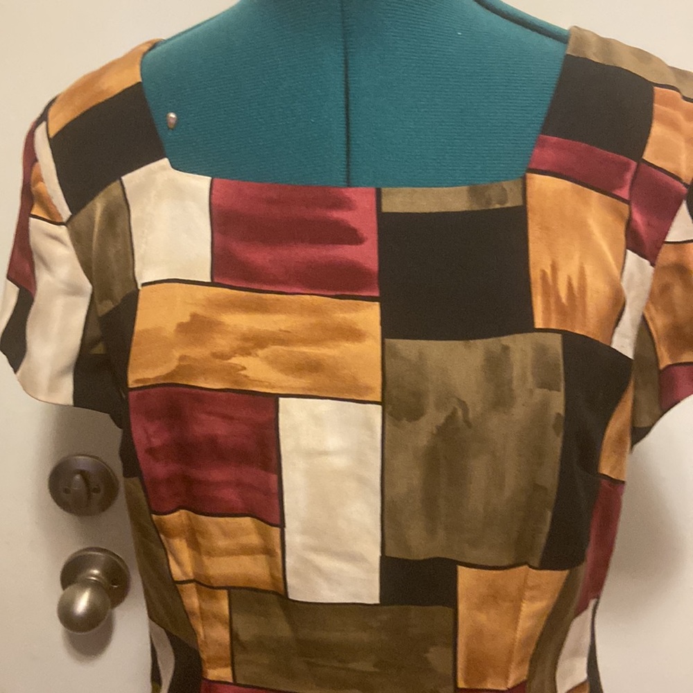 Vintage Jessica Howard 100% Polyester Fall colors Dress feels like silk 10 - Picture 2 of 8